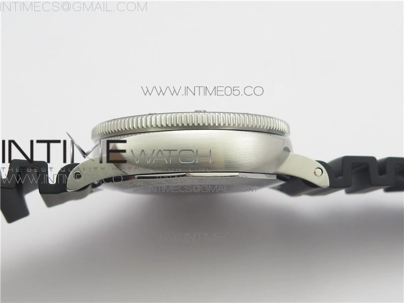 PAM683 Luminor Submersible VSF 1:1 Best Edition on Black Rubber Strap P.9010 Clone